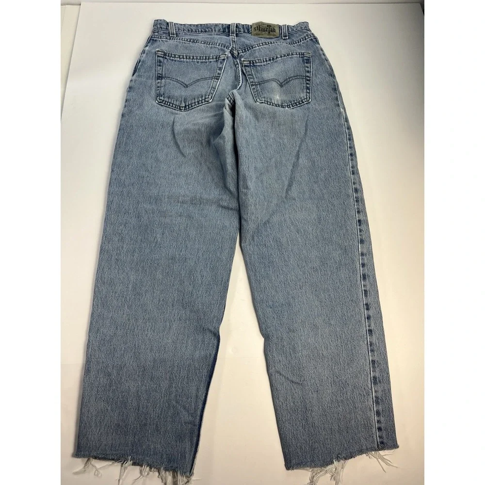 Levis measured size